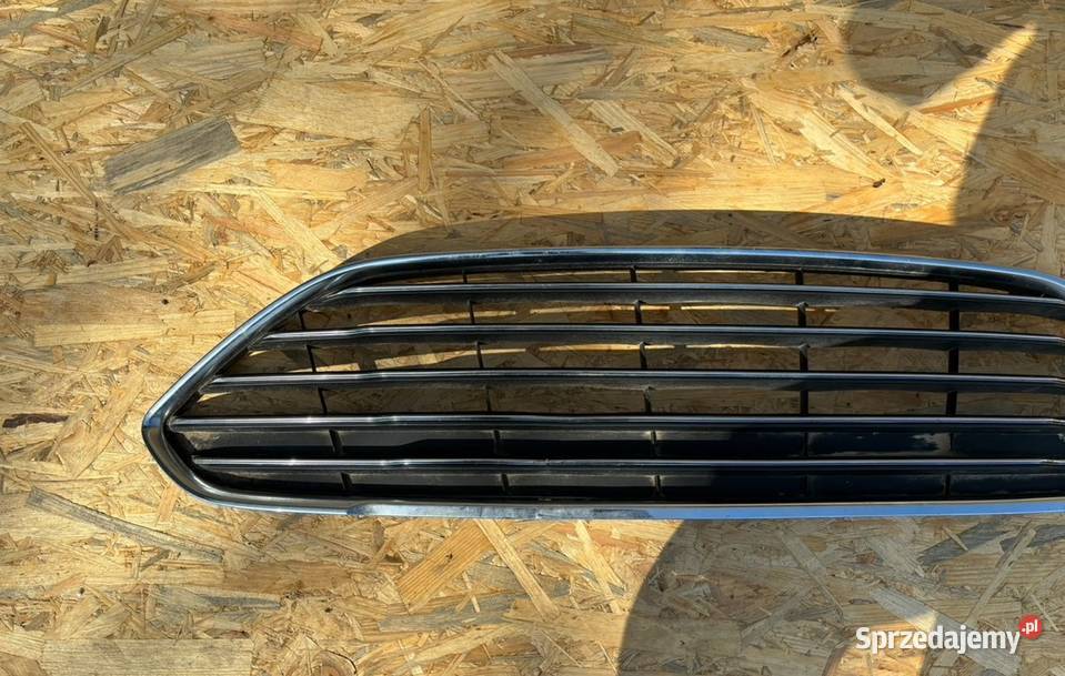 FORD FIESTA MK7 LIFT ATRAPA GRILL KRATKA CHROMY Międzychód