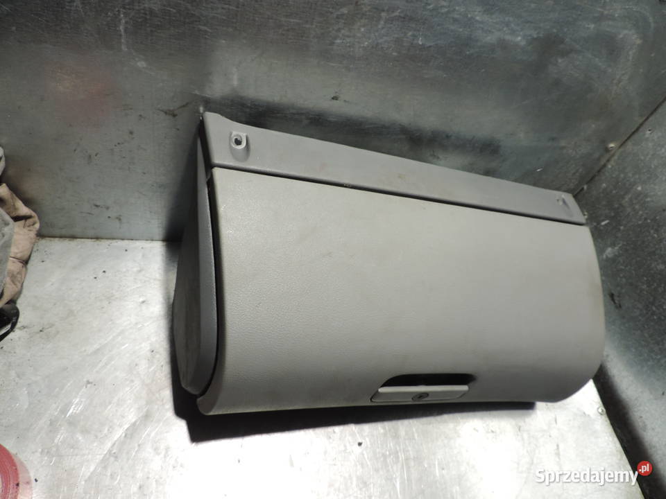 SKODA OCTAVIA I SCHOWEK PASAŻERA Schowki, półki Nowy Sącz