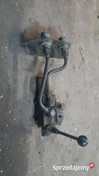 Sprzedam tłumik i rozdzielacz świętokrzyskie Sobótka