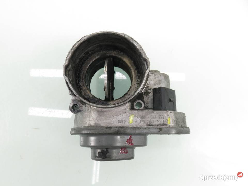 PRZEPUSTNICA VW GOLF V 20 TDI 16V 038128063M Przepustnice małopolskie