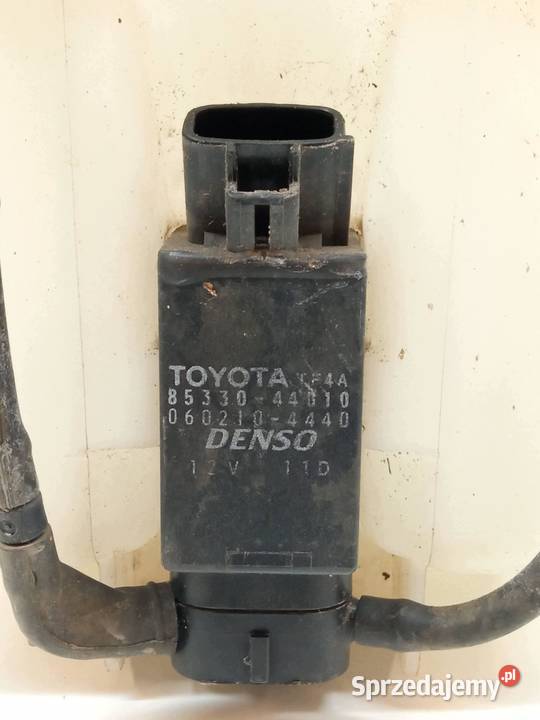 ZBIORNICZEK SPRYSKIWACZY 060851054 Toyota