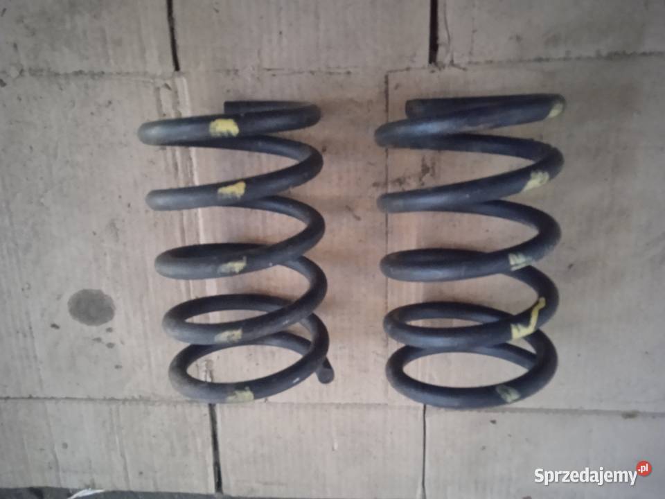 Fiat 126p sprężyny tył nowe 2 Namysłów