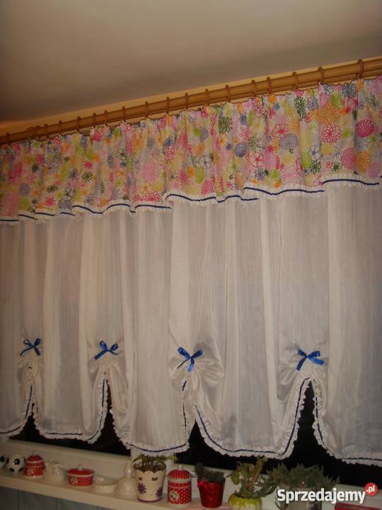 FIRANKA BIAŁA KWIECISTA FALBANA KOKARDKI WROCŁAW Dom i Ogród Wrocław sprzedam