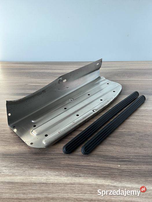 NOWY CZESKI PODEST PODNÓŻEK KIEROWCY LEWY GUMA Bielsko-Biała