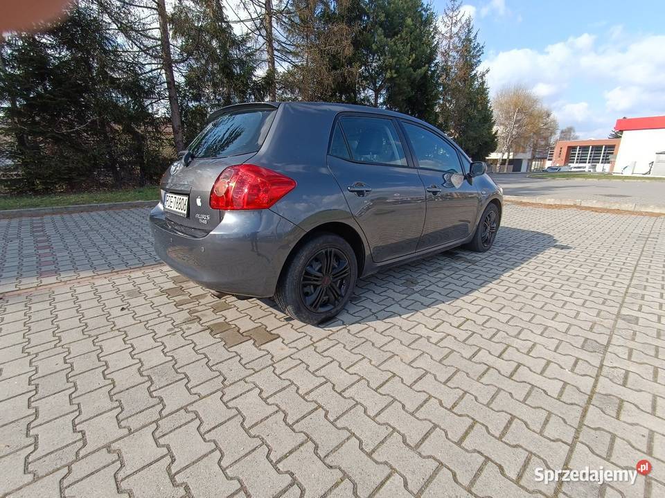 Auris D4D bogato wyposażony 2200cm3 Dębica