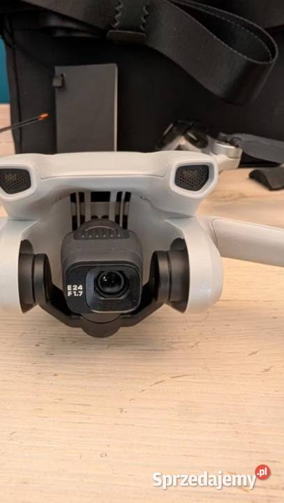 Zestaw DJI Mini 3 Fly More Combo z akcesoriami Marysin
