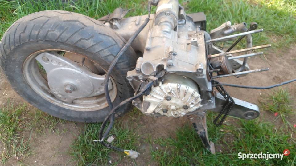 Suzuki AN125 silnik lagi wał rozrusznik karter Maków Mazowiecki