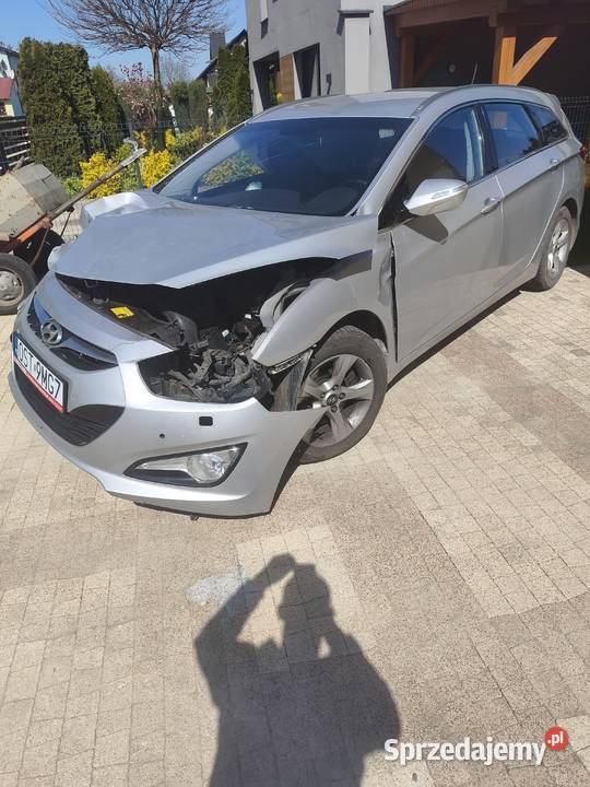 Hyundai i40 16 GDI 2013 kolizji Strzelce Opolskie sprzedam