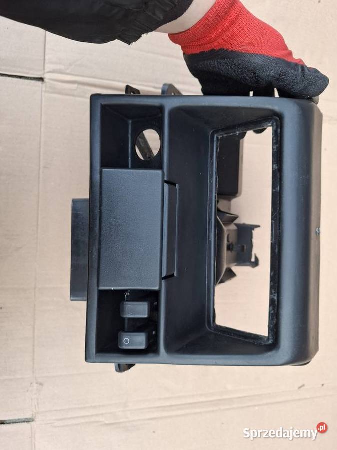 Konsola nawiewu powietrza mieszalnik Fiat 126p Deski rozdzielcze, konsole