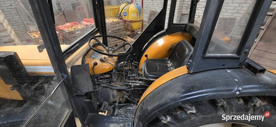 ciągnik sadowniczy Renault 90S lubelskie Orchowiec