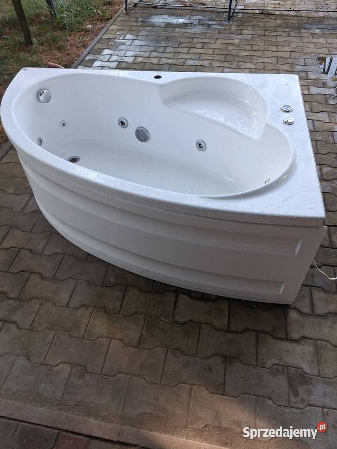 Wanna z hydromasazem Syców