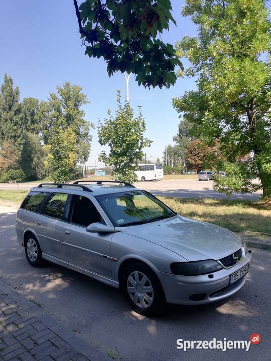 Opel Vectra B Zarejestrowany w Polsce świętokrzyskie Ostrowiec Świętokrzyski