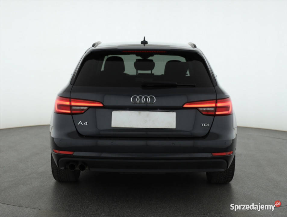 Audi A4 20 TDI 220604km