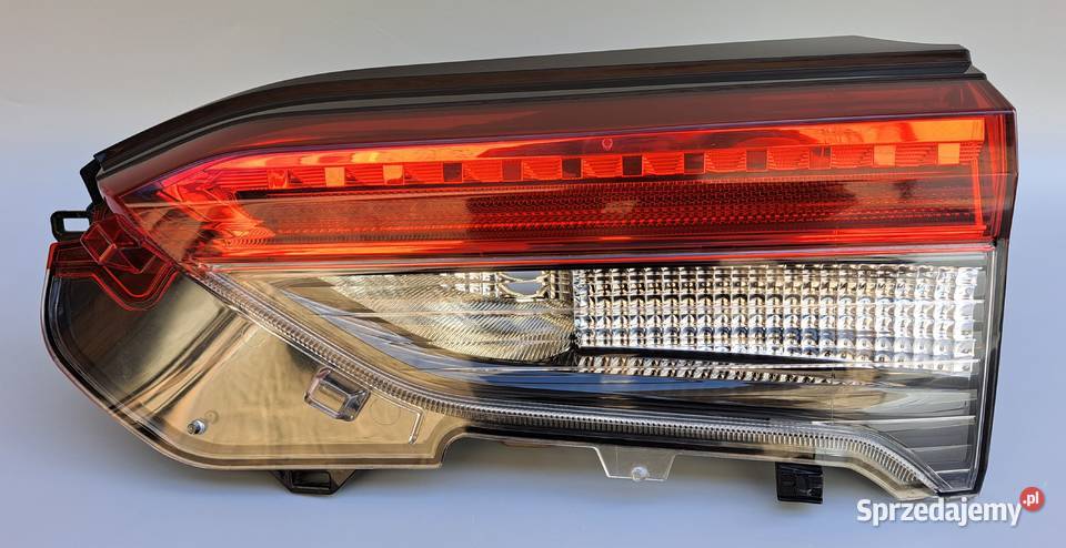 Lampa Tylna Prawa Toyota RAV4 V 5 LED Klapa osobowe sprzedam
