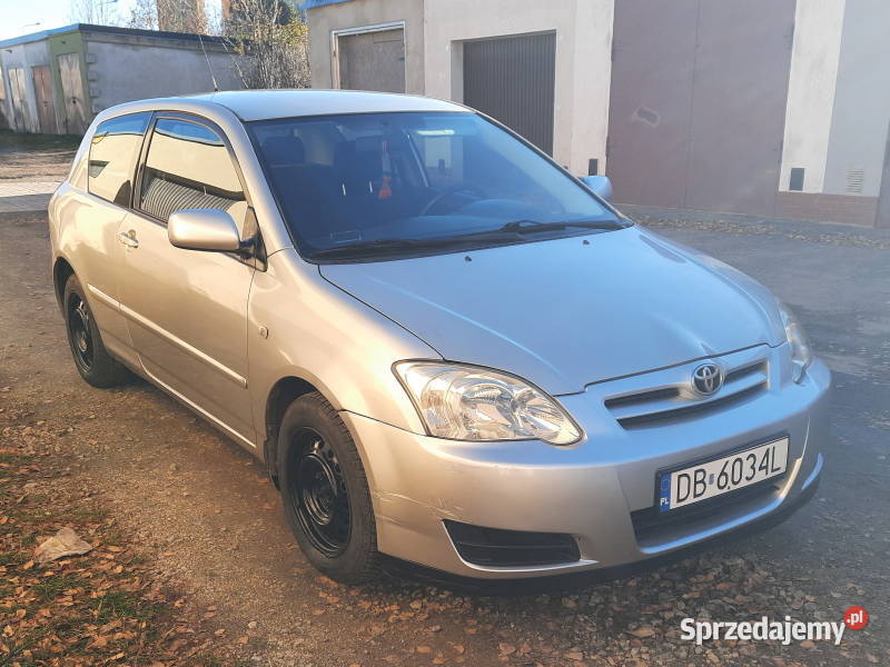 Toyota Corolla 14 D4D 90 salon przebieg 204000 2/3 Wałbrzych