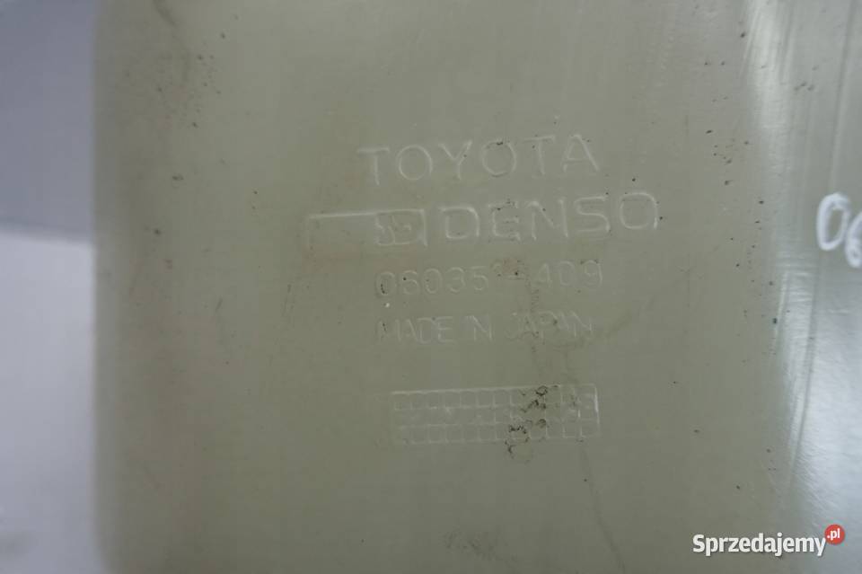 Toyota Supra III ZBIORNICZEK SPRYSKIWACZY Pozostałe Janów