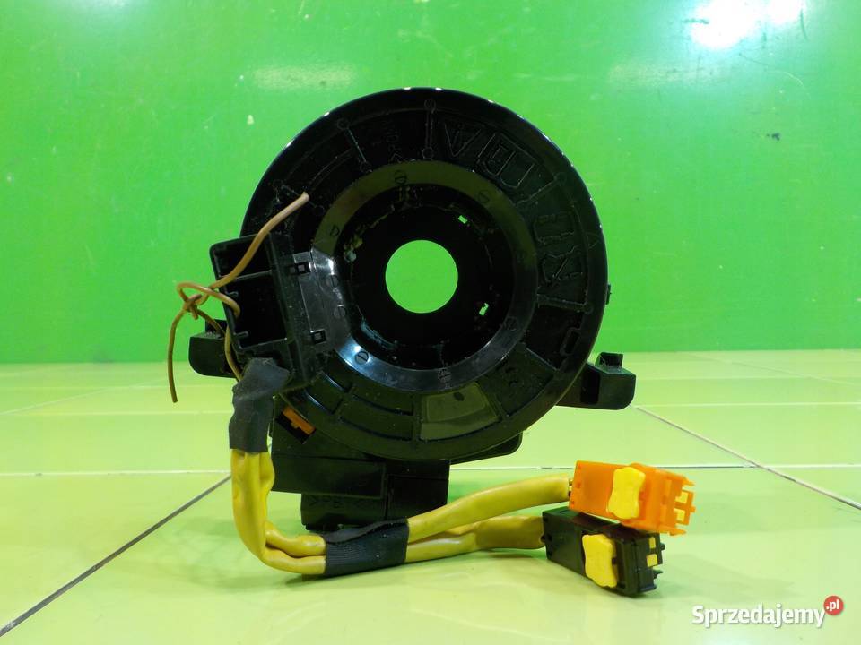 TOYOTA PRIUS III 15 VVTI AUT 04r HB 5D tasma Suków