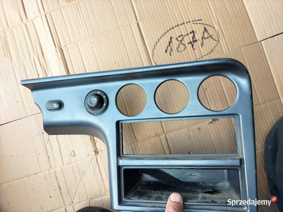 FORD MONDEO MK1 RAMKA RADIA PANEL NAWIEWU Kamień-Kolonia sprzedam