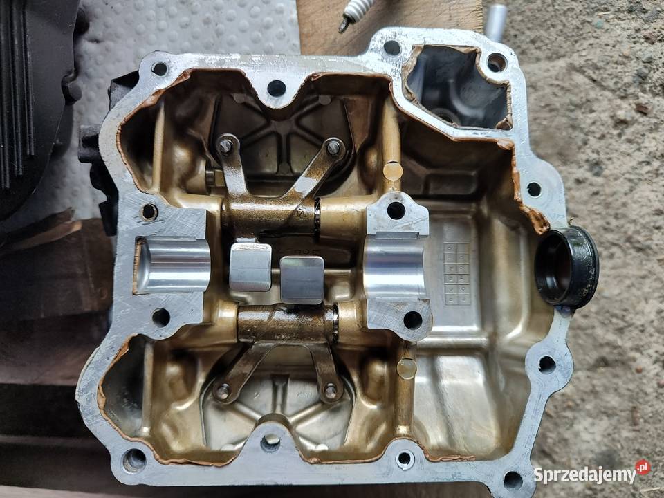 Silnik Suzuki DR750 DR 750 BIG Świdwin