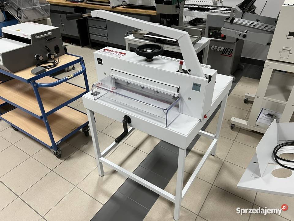 Gilotyna do cięcia papieru Ideal 4705 Radom