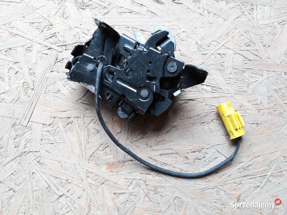 BMW 2 F46 X1 F48 ZAMEK MASKI PRAWY 7376977 Międzychód