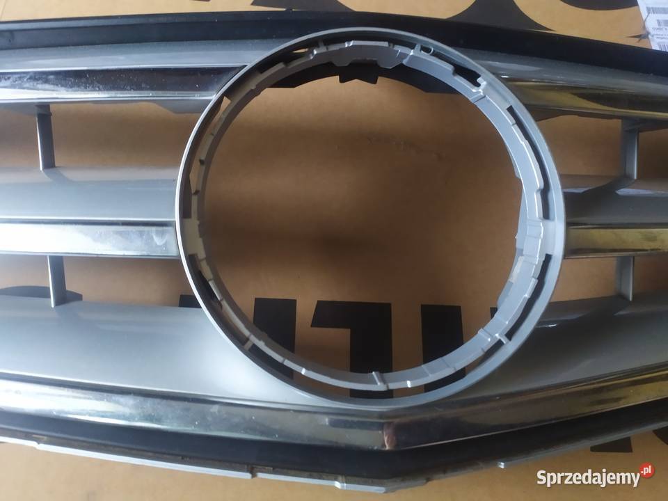 Mercedes cklasa w204 lift 1114r atrapa przednia osobowe Tuszyn