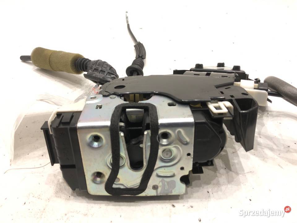 ZAMEK DRZWI LEWY PRZÓD MERCEDES X204 SUV 0815