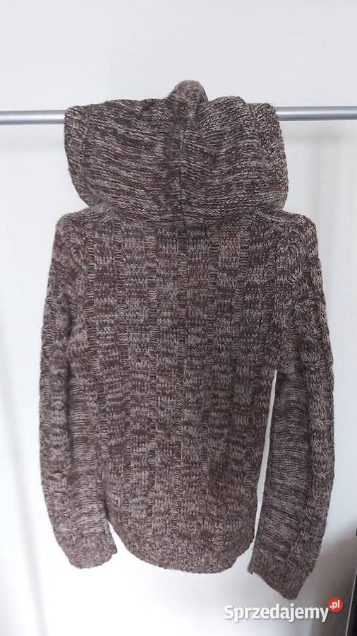 Sprzedam sweter z kapturem z kruszonką na środku lubelskie