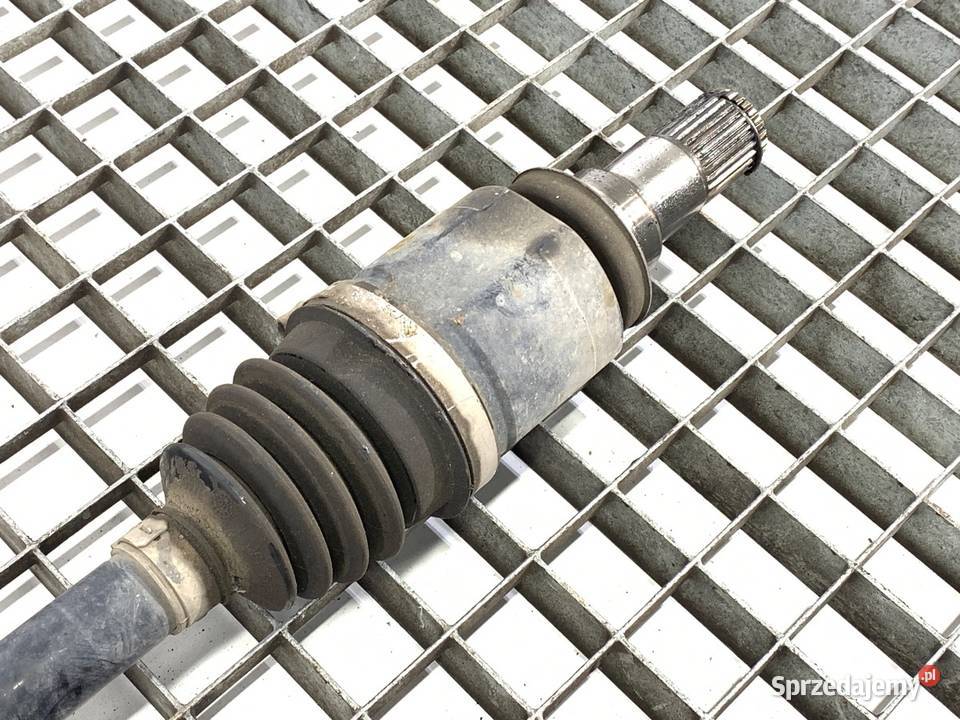 PÓŁOŚ PRAWY PRZÓD SUZUKI VITARA 4410161M01 16