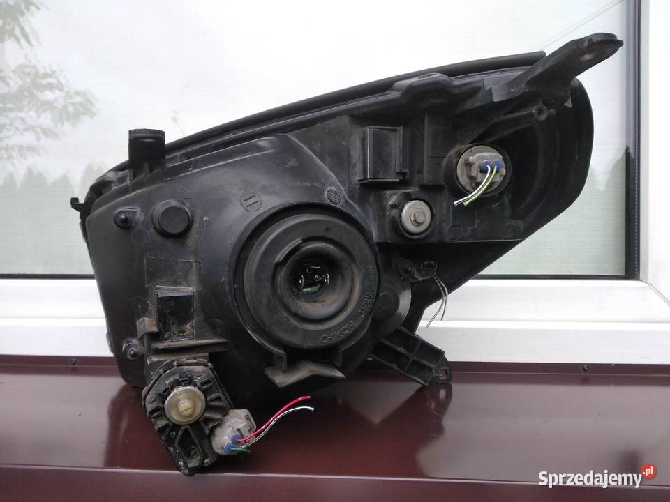 Toyota RAV4 II 2 LIFT FL lampa przednia prawa Sieradz