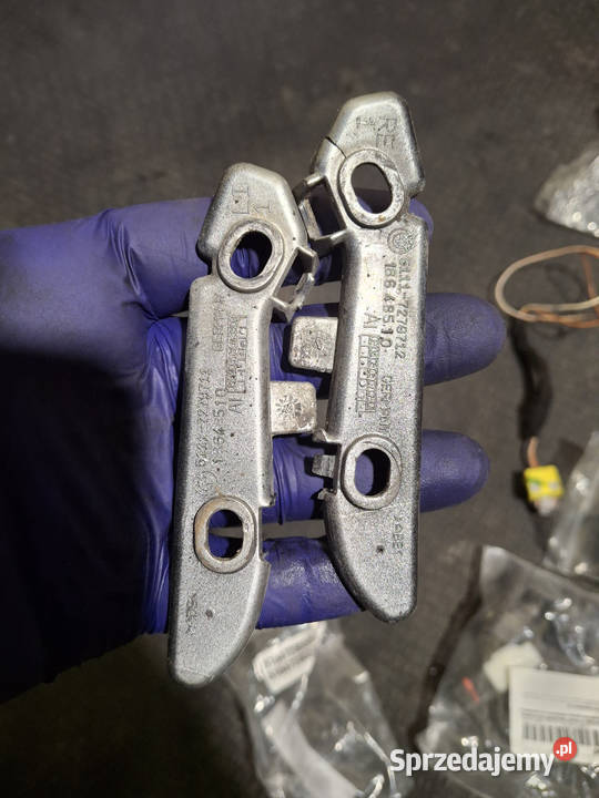 Ślizgi zderzaka przód BMW F3X