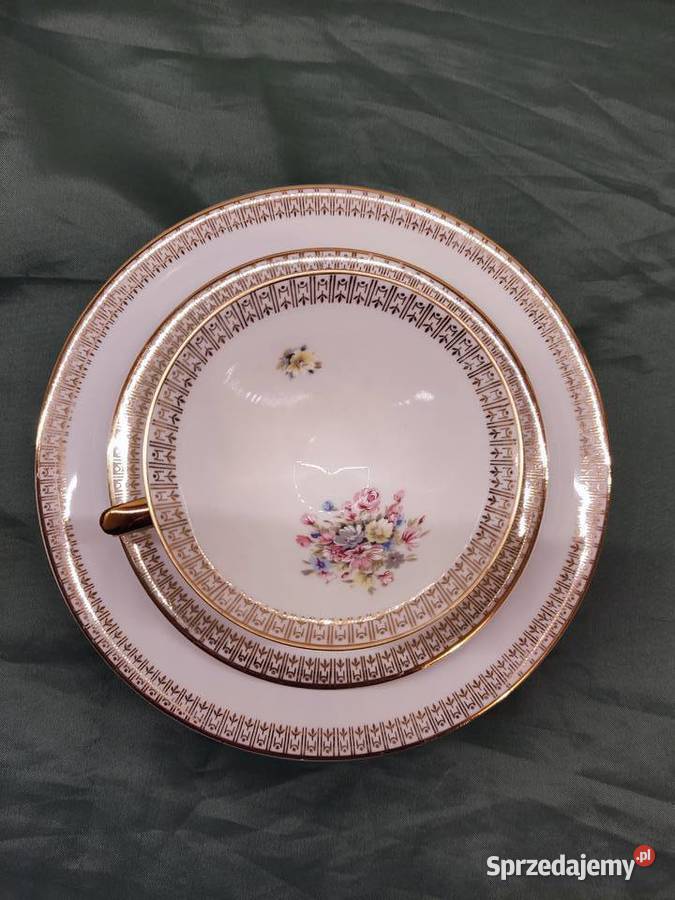 Filiżanka ze spodkiem i talerzykiem porcelana Zastawa stołowa opolskie Głuchołazy
