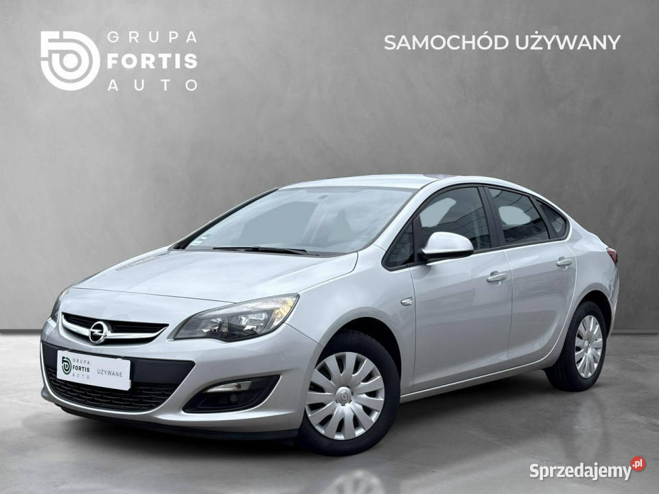 Opel Astra Sedan 14 Turbo 140 Manual Salon Jeden sprzedam