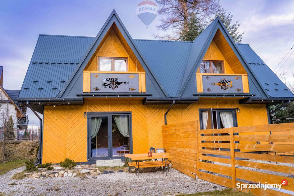 Działka zabudowana drewnianym domem w Sprzedaż Murzasichle