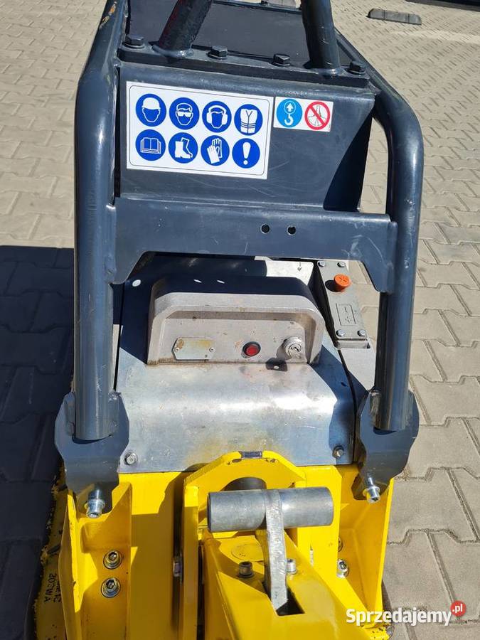 Zagęszczarka rewersyjna 424 Wacker Neuson DPU Dąbrowa Tarnowska sprzedam