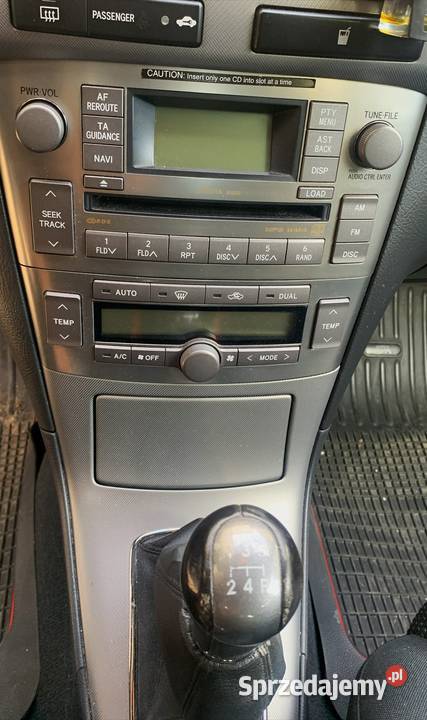 Toyota Avensis 18 VVTi łódzkie Pabianice sprzedam