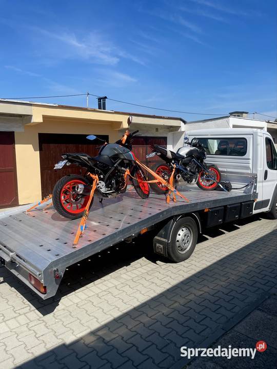 Pomoc drogowa transport pojazdów laweta usługa