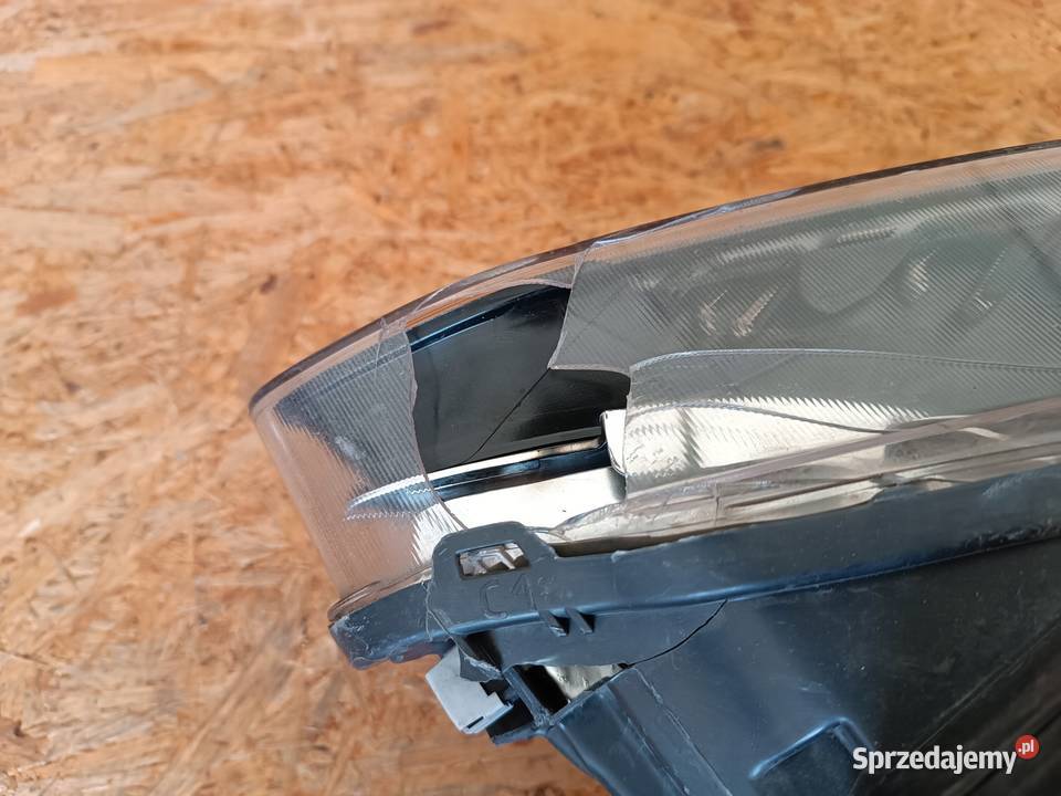 LAMPA LEWY PRZÓD EU 31420249 VOLVO XC60 I LIFT