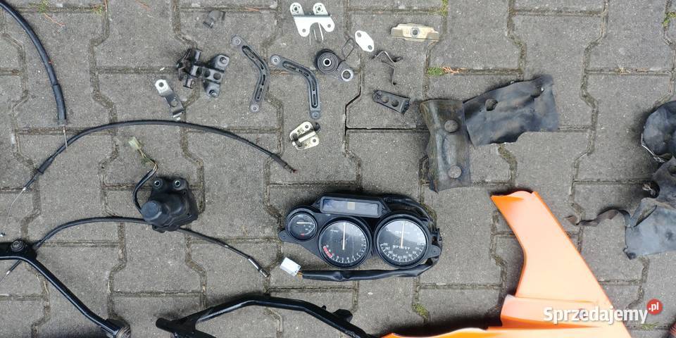 Yamaha YZF750 r rama plastiki części tłumik Szczecin