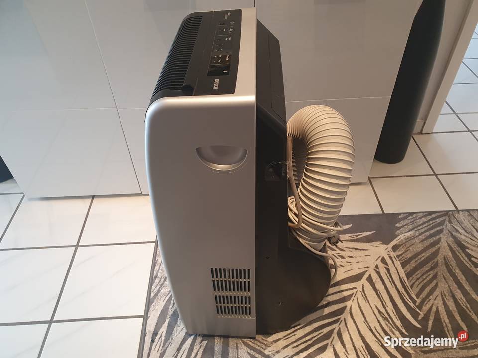 Klimatyzacja firmy Bosch model REKM215 Wilcza