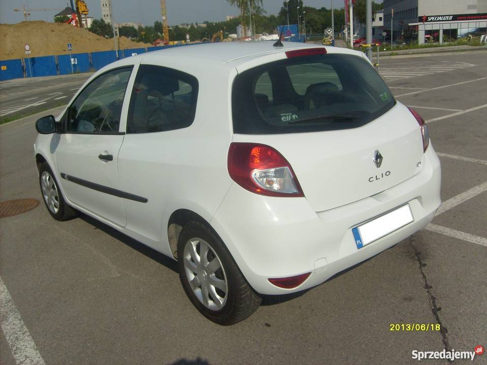 Renault Clio 3 15 DCI model 2010 liftingu Rok produkcji 2009 Clio Kraków