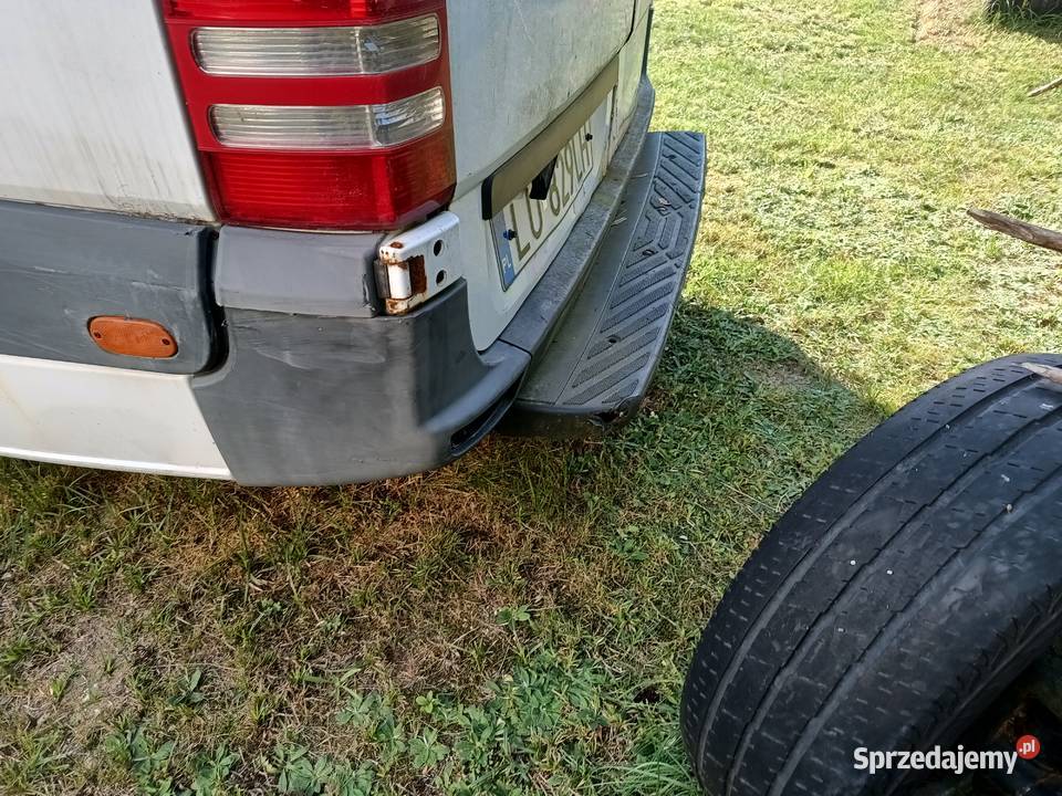 Zderzak tylny że stopniem sprinter 906 belka Zderzaki Wołoskowola sprzedam