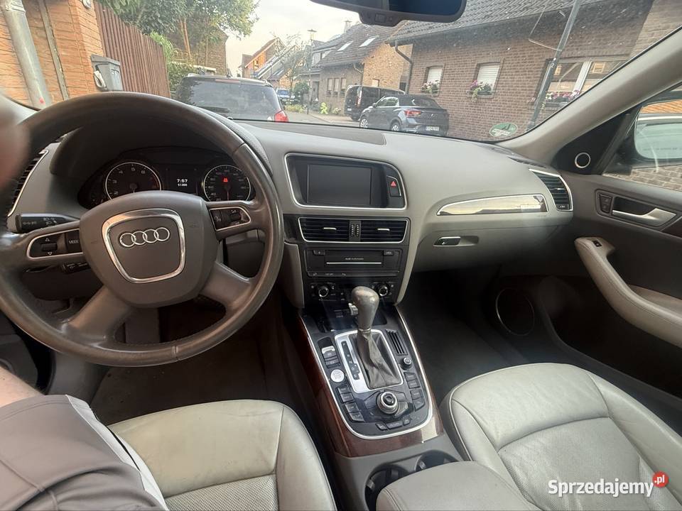 Audi Q5 32 FSI Rok produkcji 2010 sprzedam
