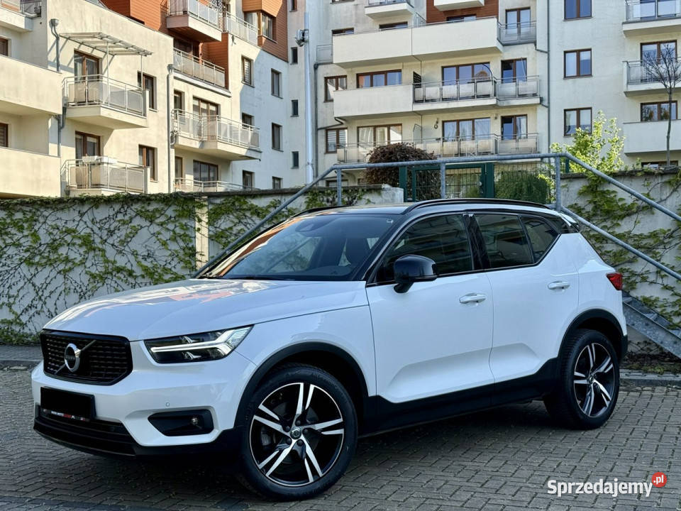 Volvo XC 40 20 B4 RDesign Faktura VAT 23 harman 197KM Tarnowskie Góry sprzedam