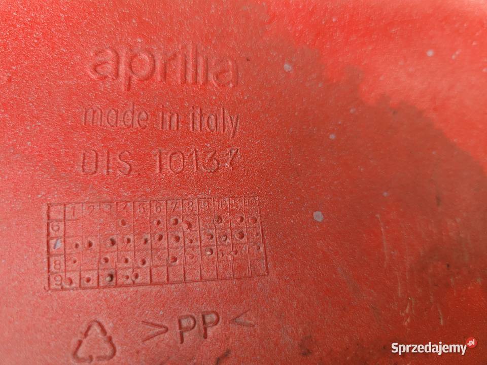 APRILIA SR bok boczek zadupek oslona tyl owiewka Plastiki Piła