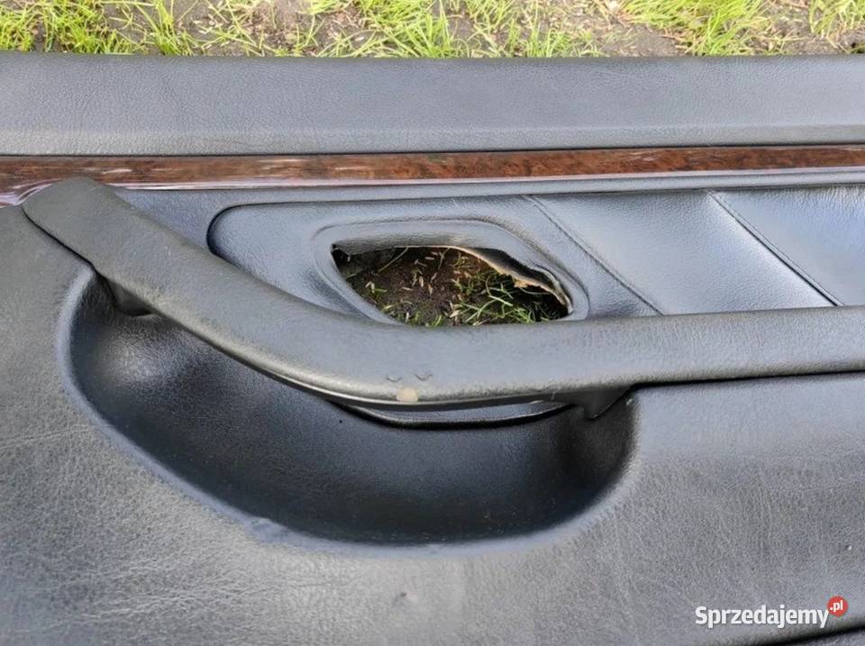 Boczek drzwi prawy tył BMW E38 Żory