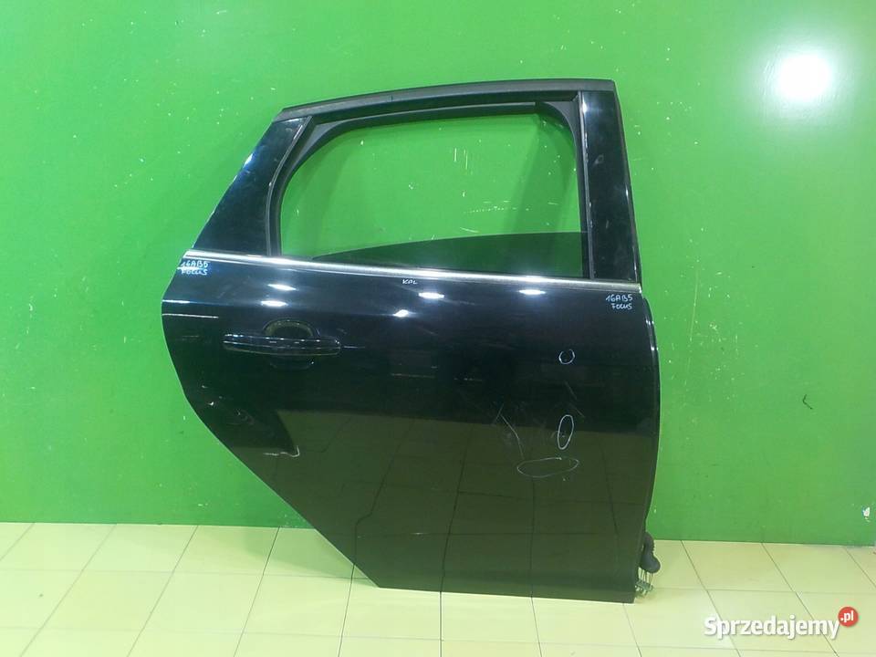 FORD FOCUS MK3 16 TDCI 12r HB 5D drzwi prawe tyl