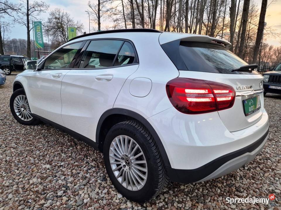 Mercedes GLA180 Salonowy Serwisowany Pełna aluminiowe felgi Białystok
