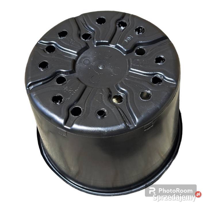 Doniczki produkcyjne 20 L litrów średnia grubość sprzedam