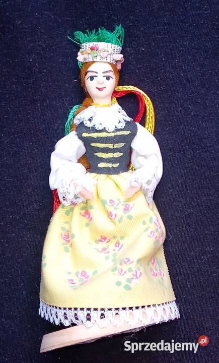 Lalka w śląskim stroju ludowym rękodzieło ludowe wielkopolskie Koźminek